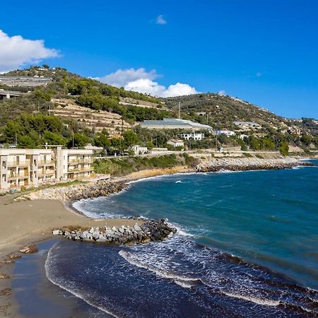 Apartmán Terrazza Sul Mare San Lorenzo al Mare Exteriér fotografie