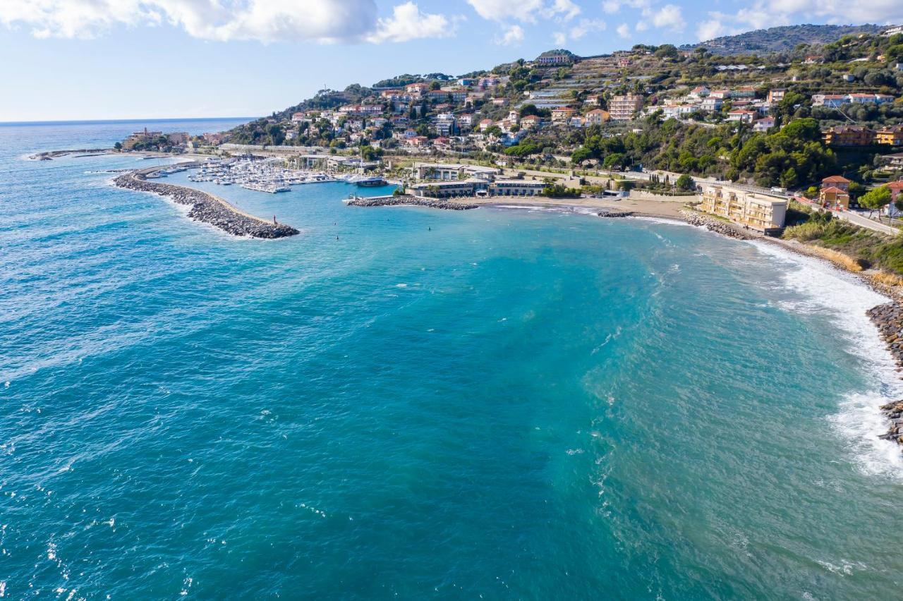 Apartmán Terrazza Sul Mare San Lorenzo al Mare Exteriér fotografie