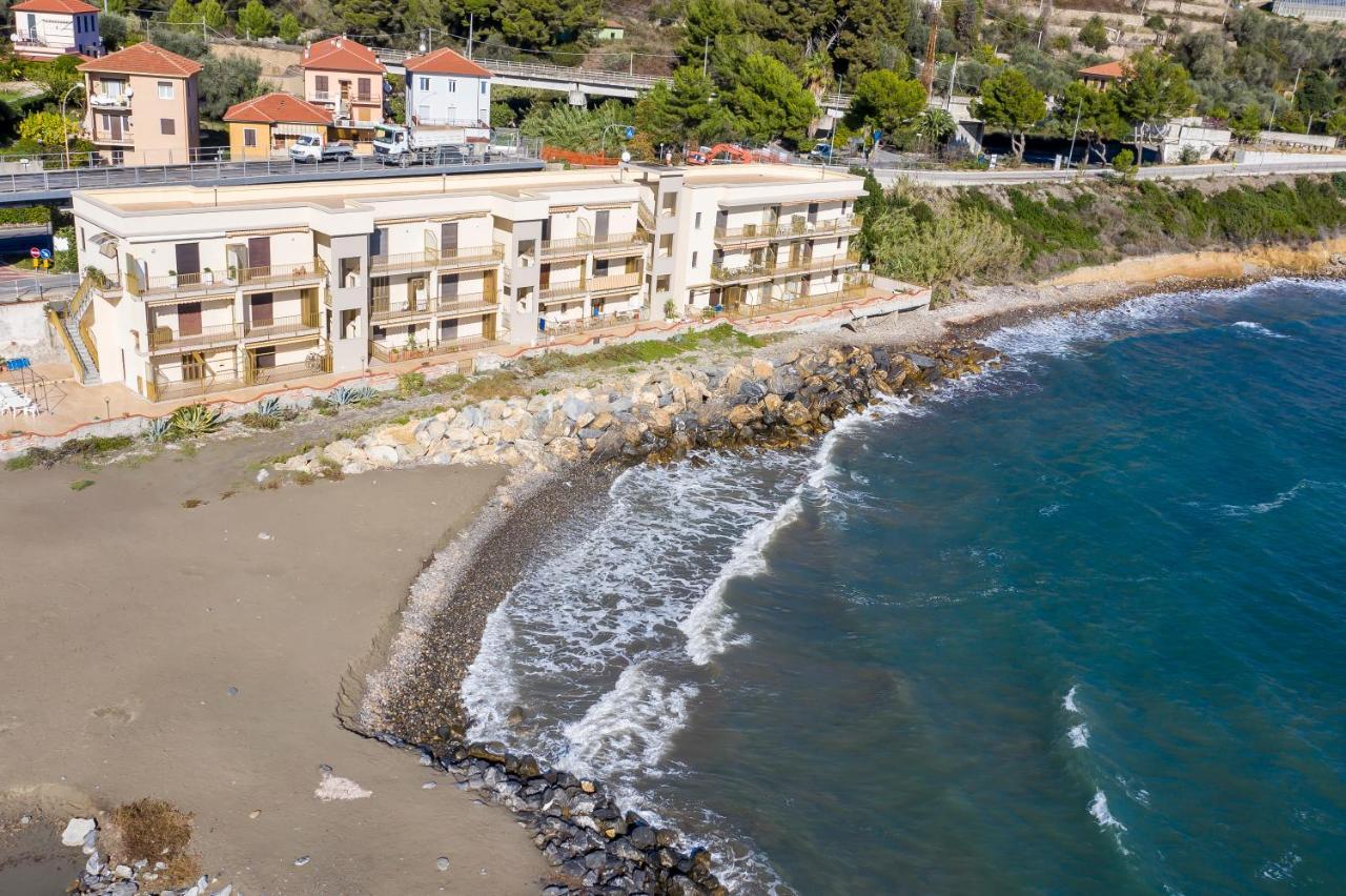 Apartmán Terrazza Sul Mare San Lorenzo al Mare Exteriér fotografie