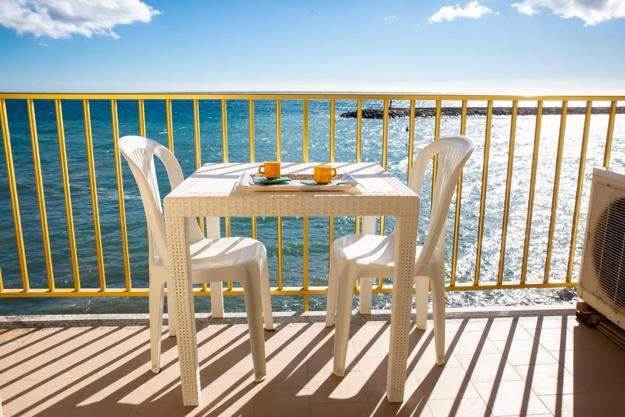 Apartmán Terrazza Sul Mare San Lorenzo al Mare Exteriér fotografie