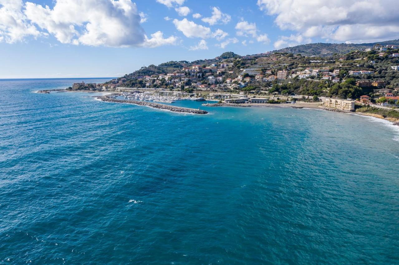 Apartmán Terrazza Sul Mare San Lorenzo al Mare Exteriér fotografie